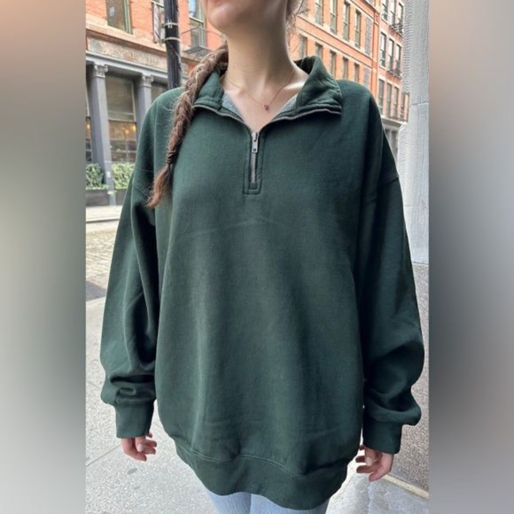 Brandy Melville Missy Oversized Sweatshirt- Dark Green